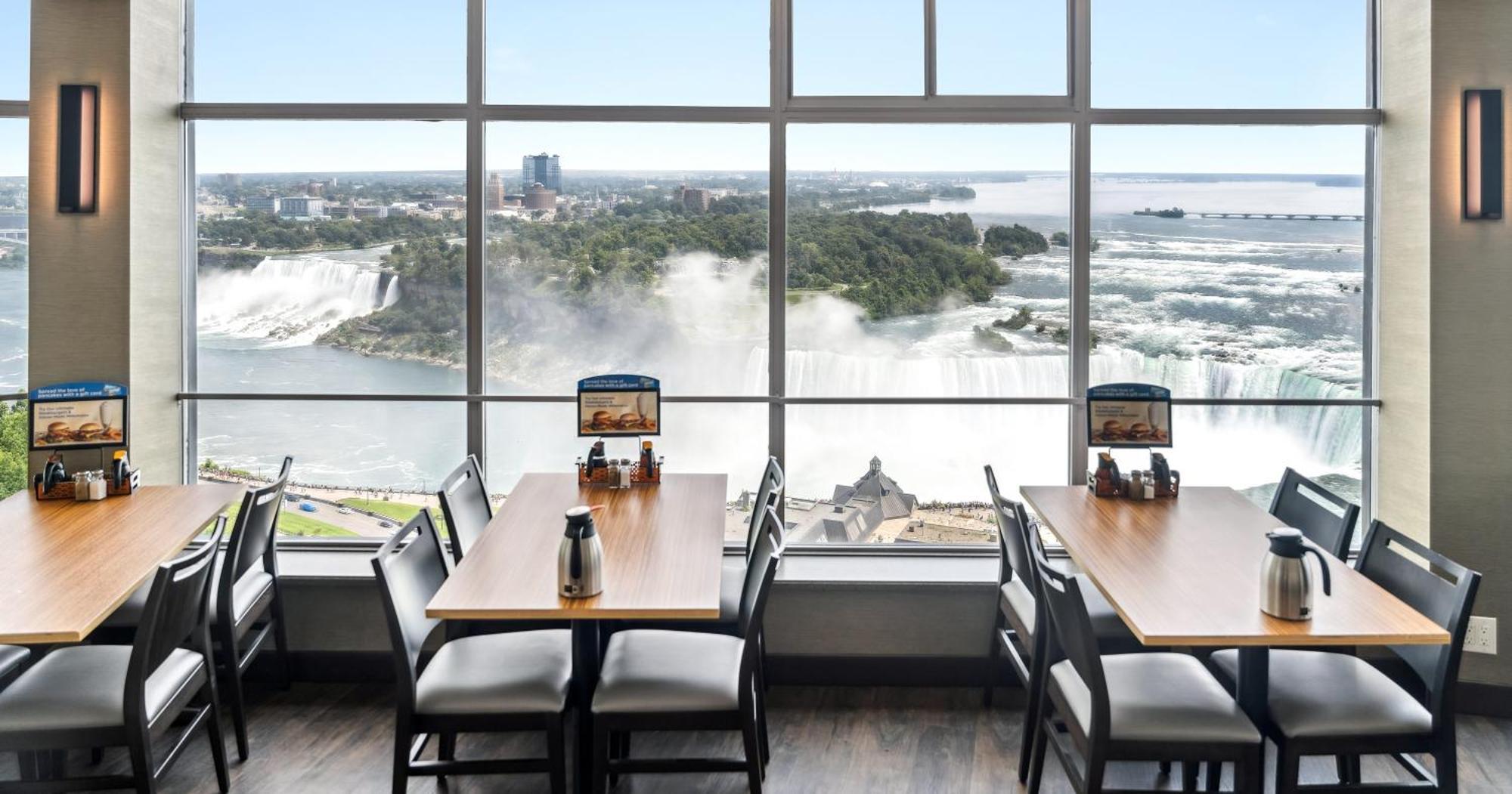 Tower At Fallsview 4* Niagara Falls