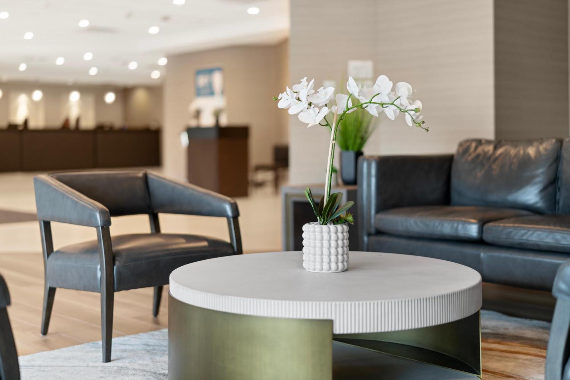 Hotel Tower At Fallsview