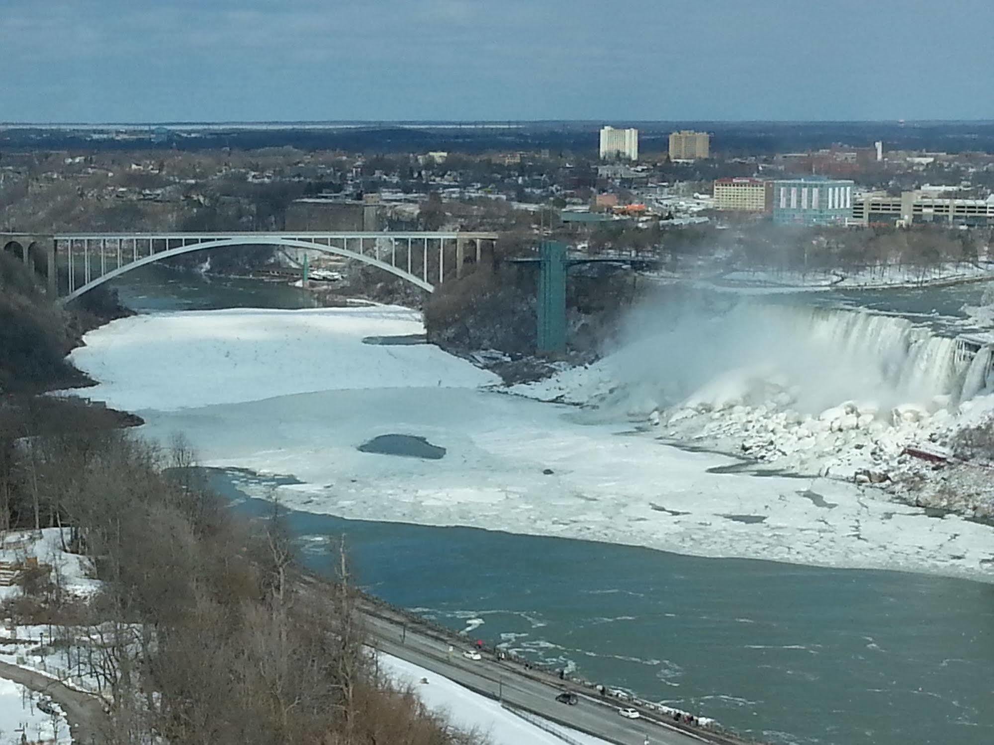 Tower At Fallsview Hotel Niagara Falls