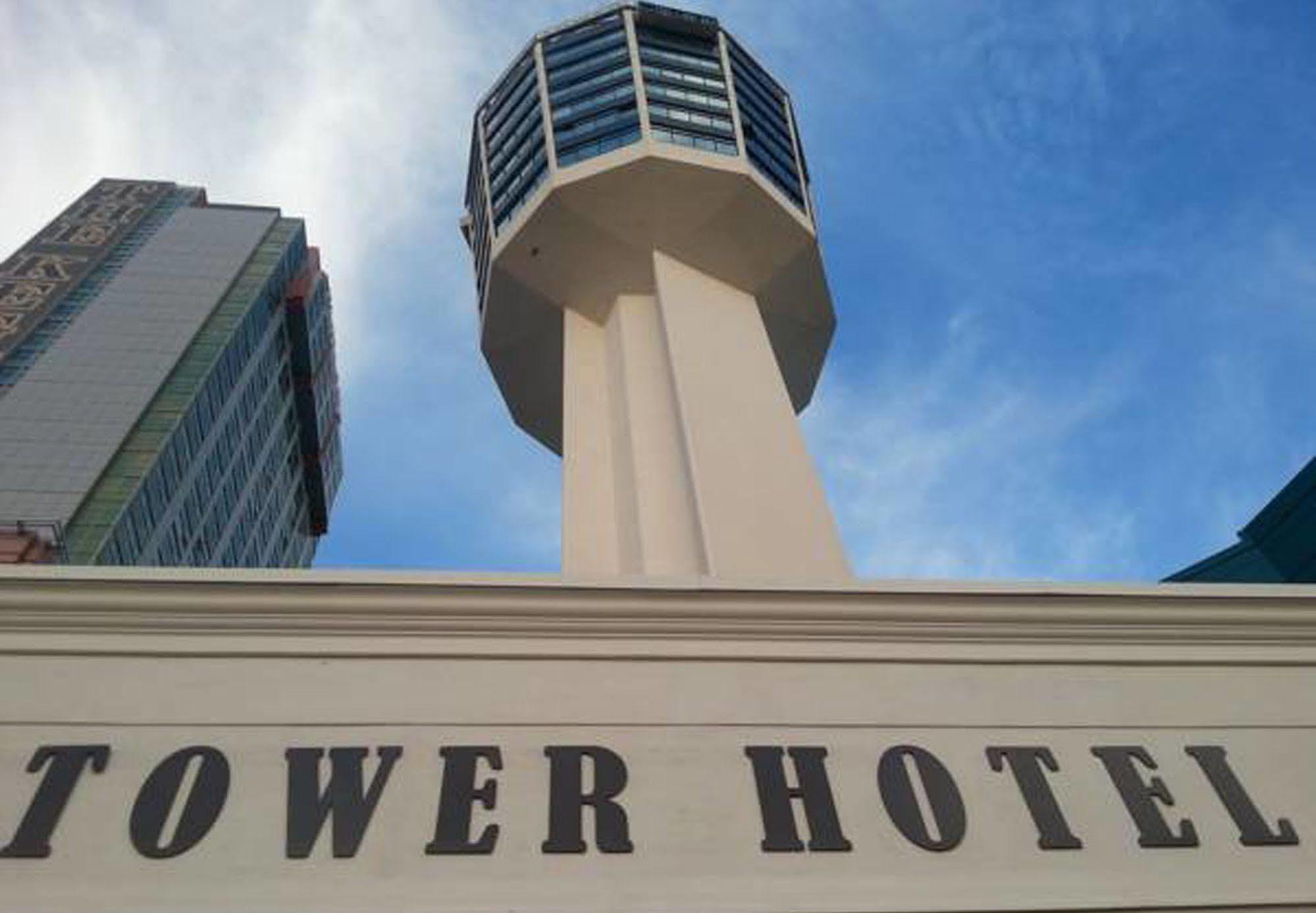 Tower At Fallsview Hotel Niagara Falls