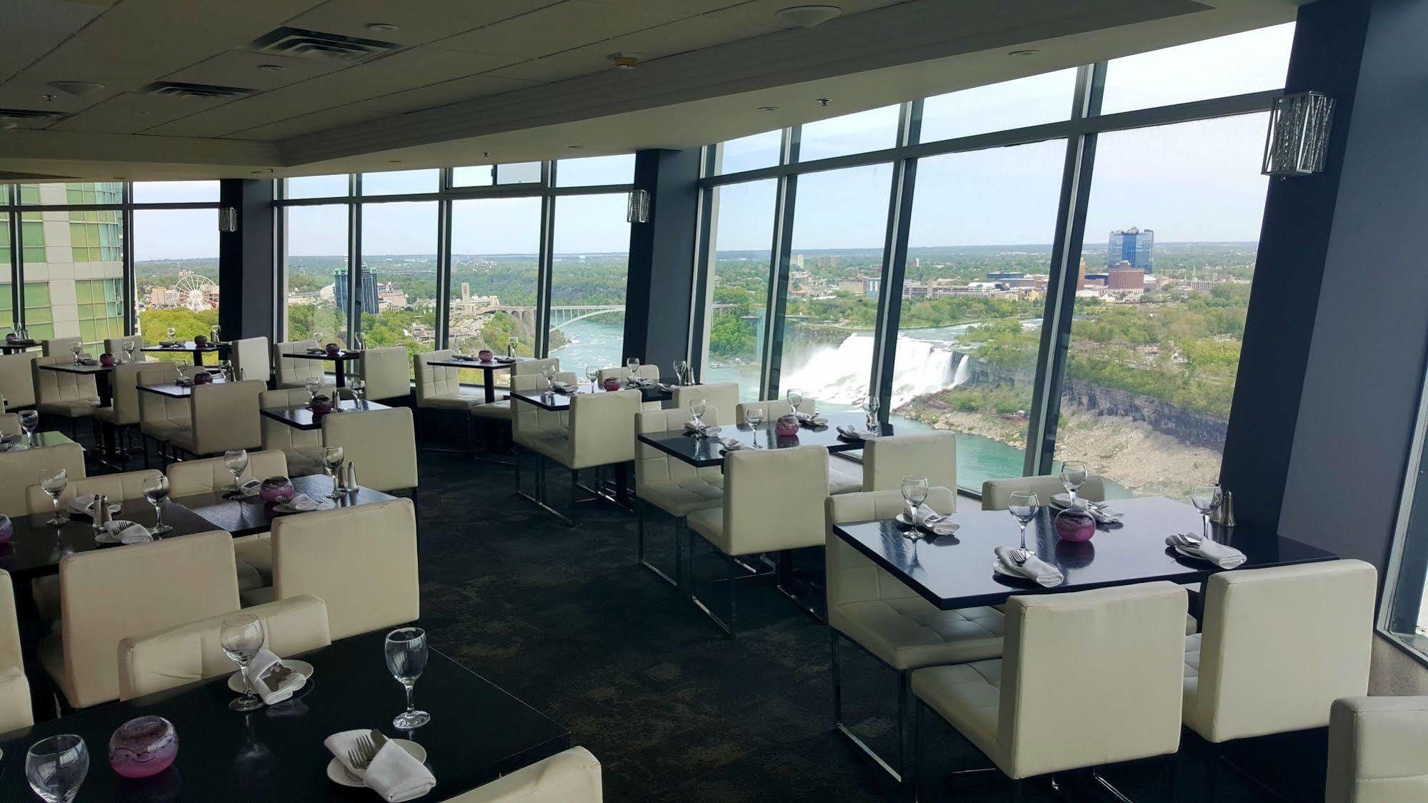Tower At Fallsview Hotel