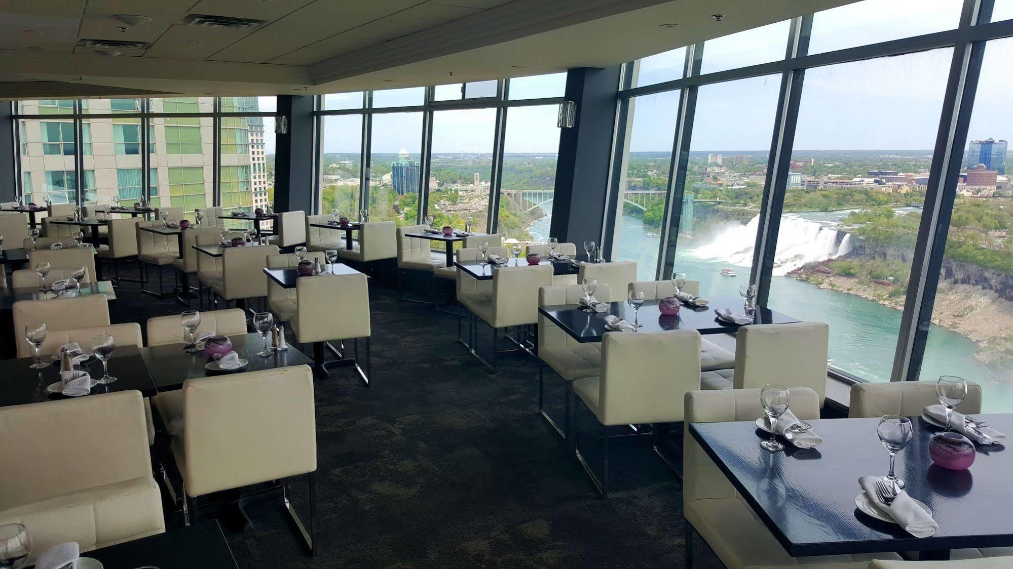 Hotel Tower At Fallsview Niagara Falls